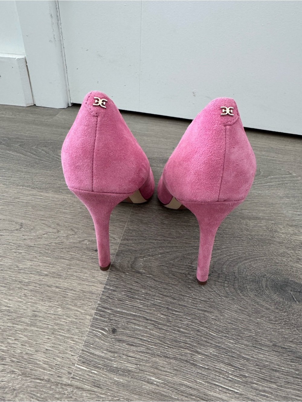 Sam Edelman Pink Suede Pointed-Toe Pumps - Picture 3 of 4